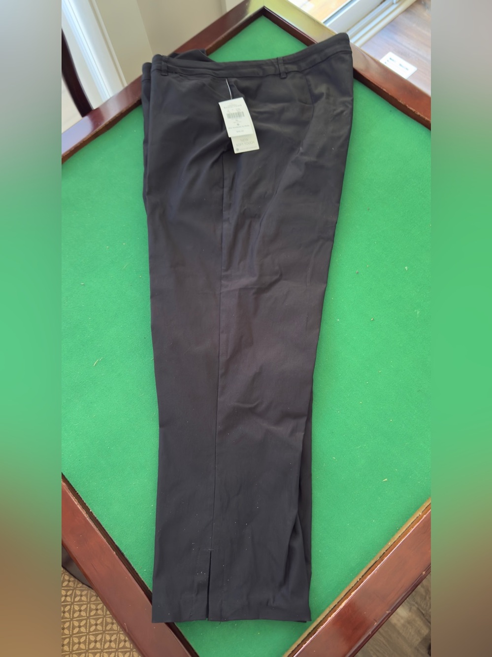 Brand new Northern Reflections women’s pants